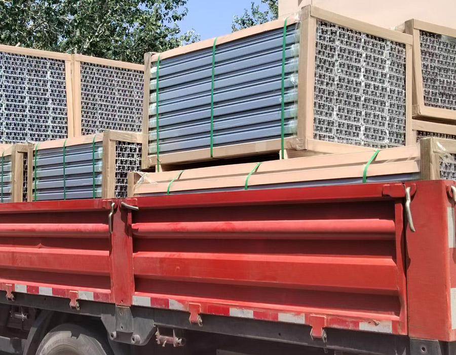 北京拉彎加工廠中導(dǎo)軌鋁型材拉彎在不同領(lǐng)域的實(shí)際應(yīng)用場景