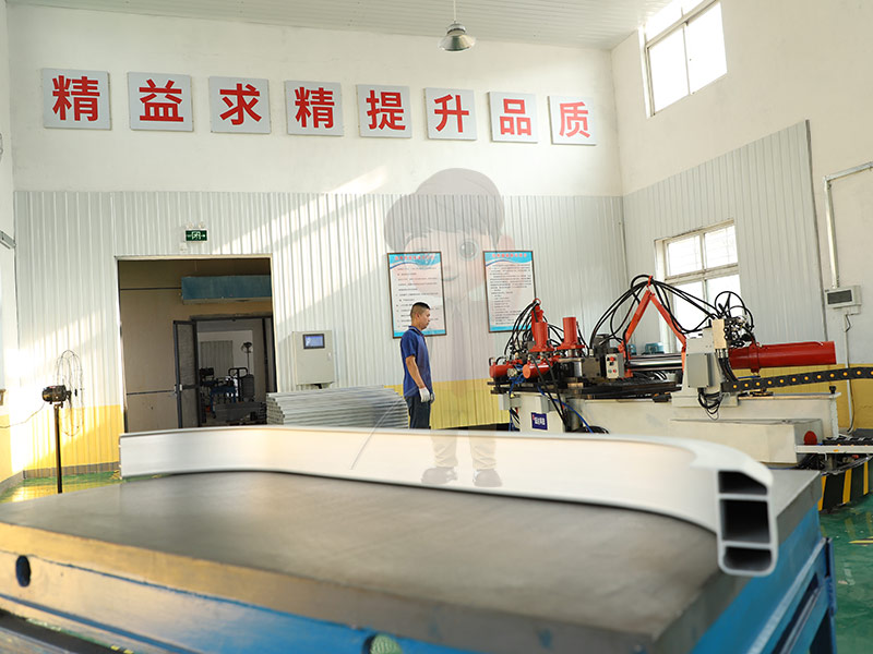 解析北京工業拉彎加工的常見問題及解決方案:確保加工過程穩定與高效的策略 解析北京工業拉彎加工的常見問題及解決方案:確保加工過程穩定與高效的策略