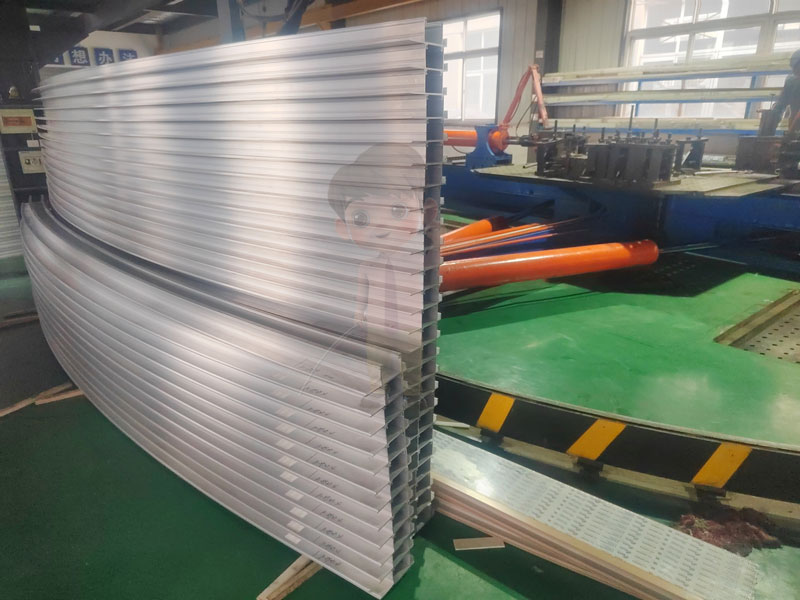 單元式幕型材拉彎