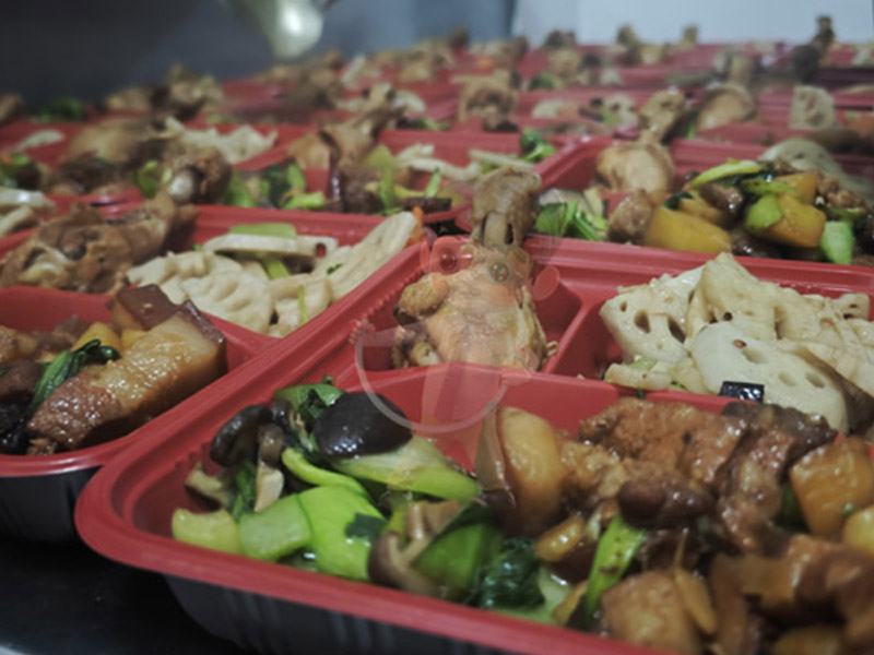 北京型材拉彎廠的平安夜重不重要？當然重要，更重要的是平安喜樂，愿盛達拉彎人所念皆所愿，平安順遂、喜樂無憂！