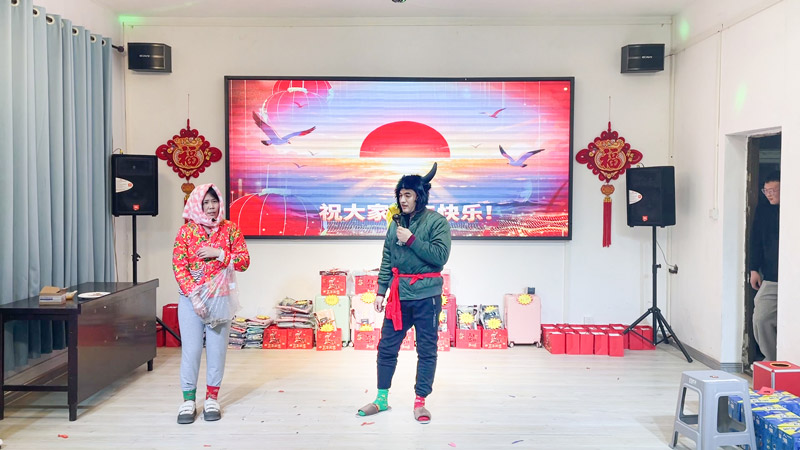 小品《句句帶“卡”點(diǎn)》