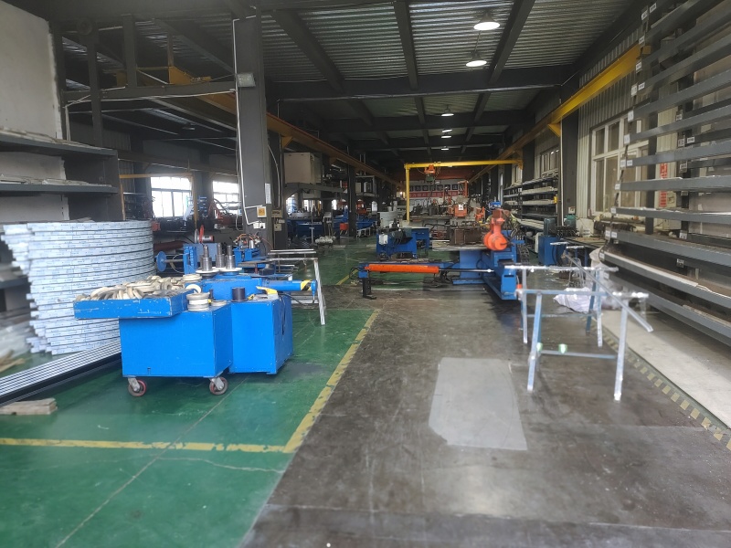 共慶元宵佳節(jié)，盛達型材拉彎廠：祝您在新的一年里，幸福如湯圓般綿長，事業(yè)蒸蒸日上